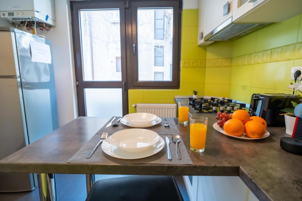 Cozy & Spacious Flat Near Victoriei Square Bukarest Exterior foto