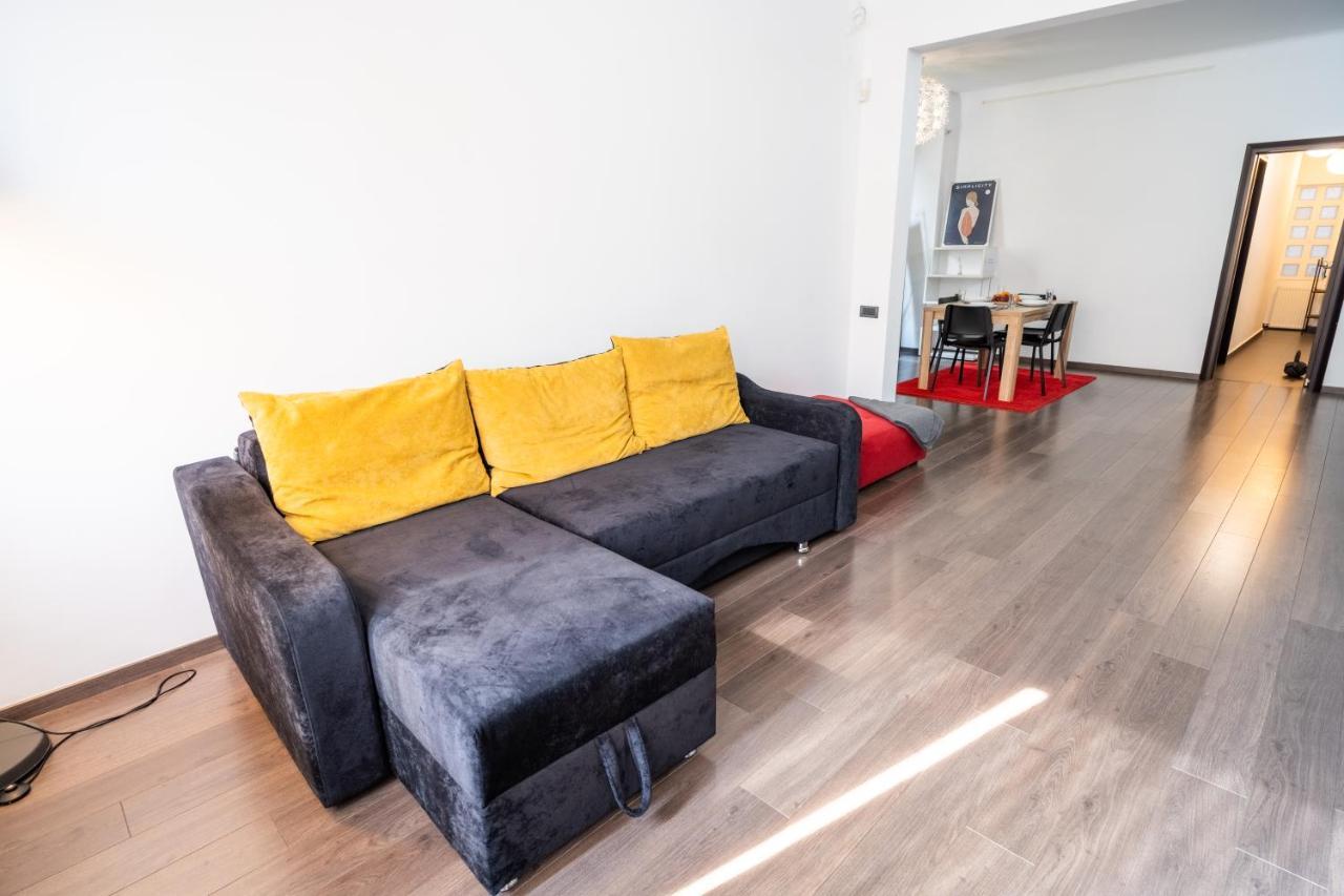 Cozy & Spacious Flat Near Victoriei Square Bukarest Exterior foto